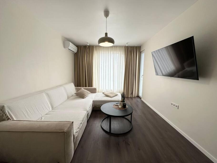 New Luxury Furnished Apartment - Beach, Varna Center & Fast Wi-Fi 外观 照片