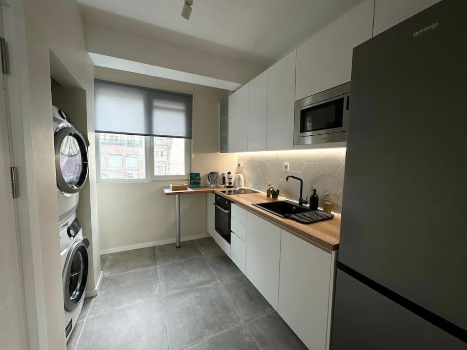 New Luxury Furnished Apartment - Beach, Varna Center & Fast Wi-Fi 外观 照片