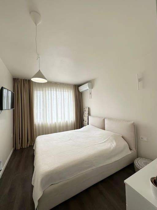 New Luxury Furnished Apartment - Beach, Varna Center & Fast Wi-Fi 外观 照片